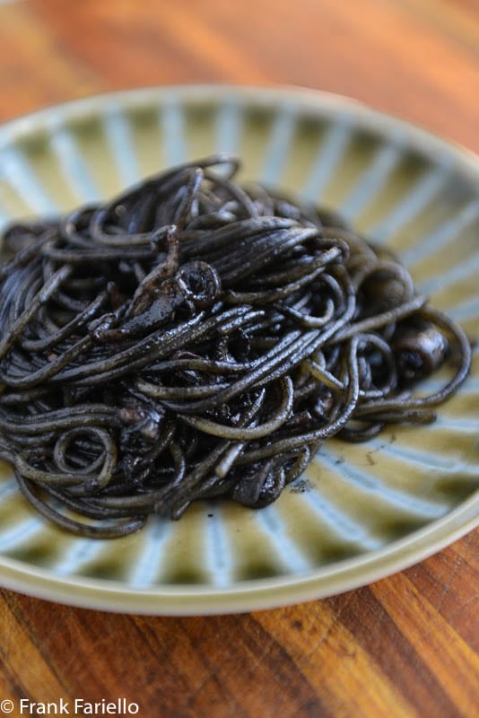  spagetti al nero di seppia (tintahal tintával készült spagetti)