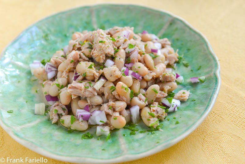 Fagioli e tonno (White Bean and Tuna Salad)